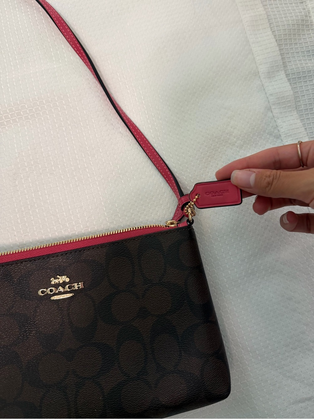 NWOT Coach Zip Top Gold/Brown Strawberry Signature Coated Canvas Crossbody 7311 - Picture 7 of 10
